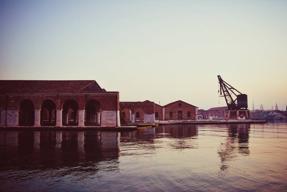 L'Arsenale di Venezia al tramonto © Francesca Barro, concorso fotografico TCI Borghi d'Italia