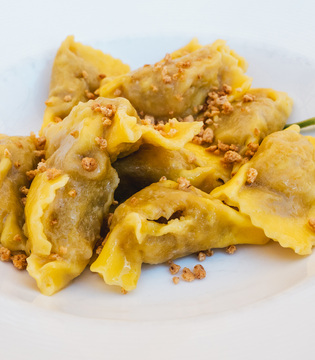Tortelli di zucca alla mantovana ©Shuttertstock
