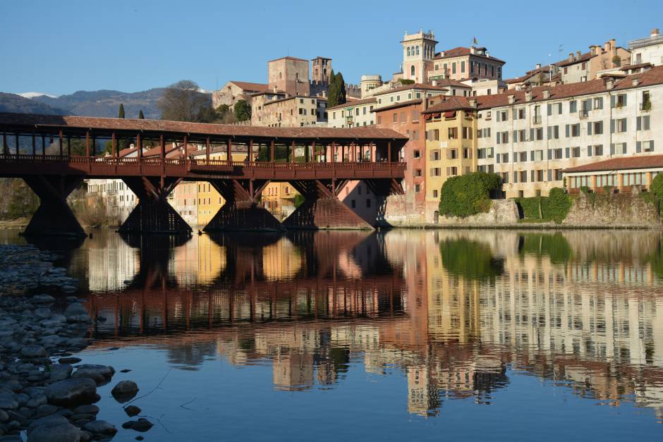 Chiesa di S. Antonio Abate a Valstagna © Shutterstock/Alberto Masnovo
