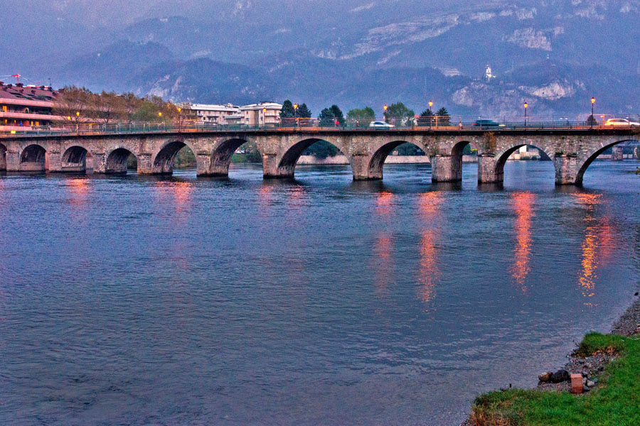 Lecco Ponte Azzone Visconti © Giulia Castelli e Mario Verin