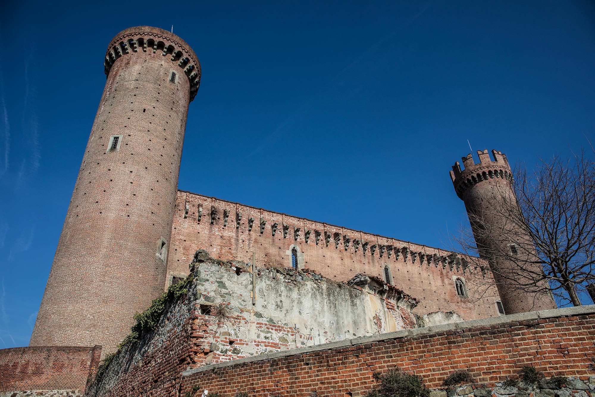 Castello di Ivrea Il Castello di Ivrea © A. Cambone, R. Isotti - Homo ambiens