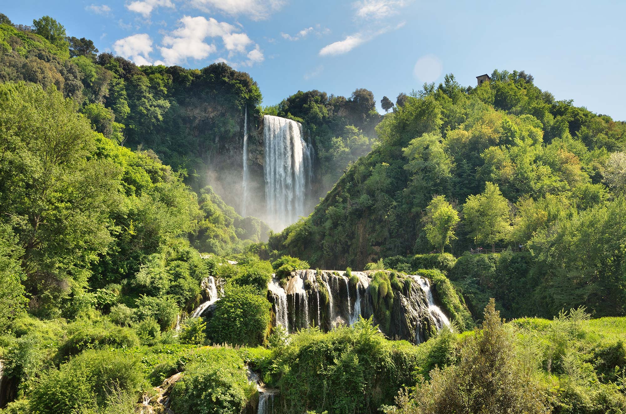 Cascata delle Marmore La Cascata delle Marmore © MilaCroft/Shutterstock.com