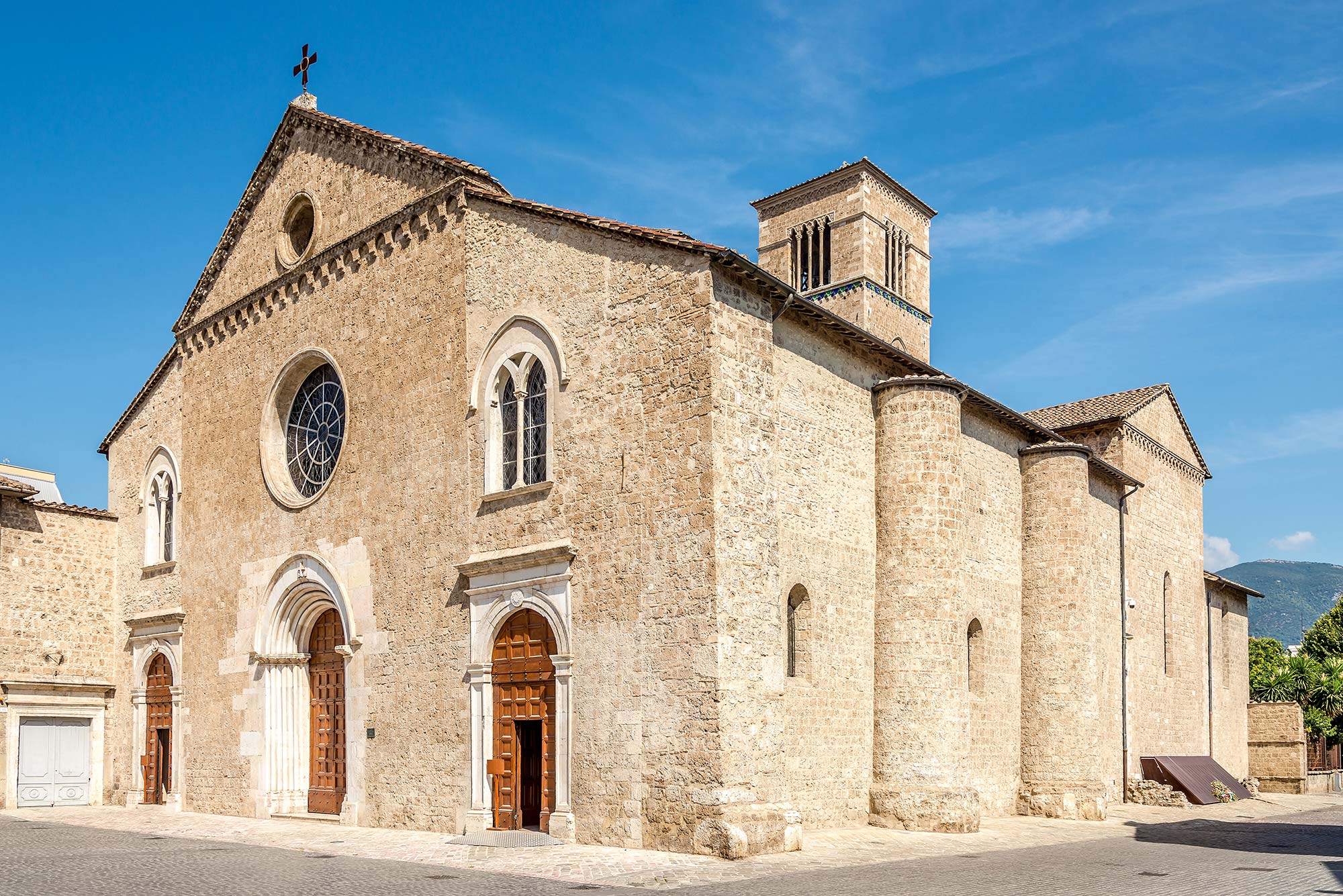 Terni Chiesa di San Franesco a Terni © milosk50/Shutterstock.com