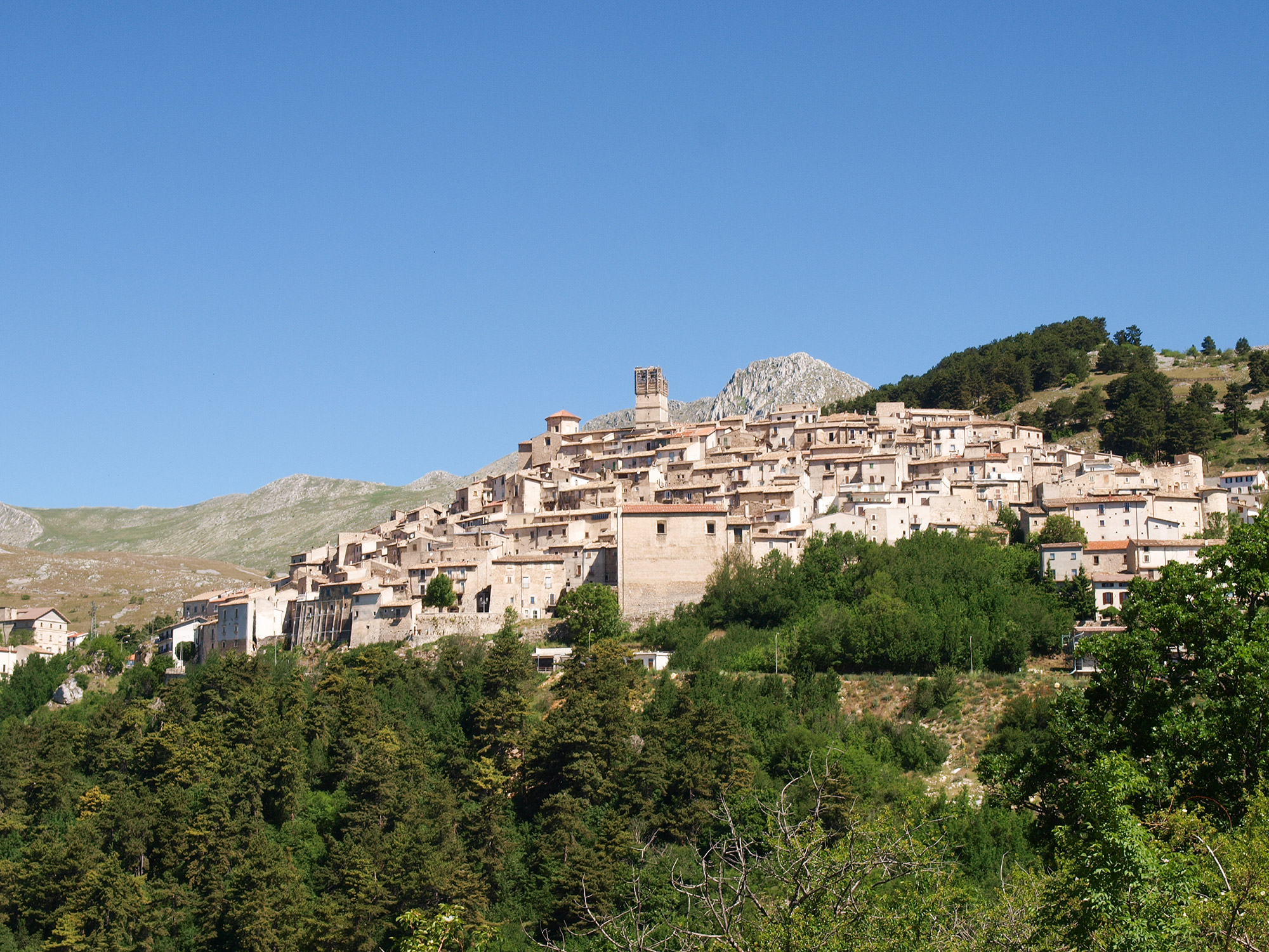 Santo Stefano di Sessanio Veduta di Santo Stefano di Sessanio © Mor65_Mauro Piccardi/Shutterstock.com