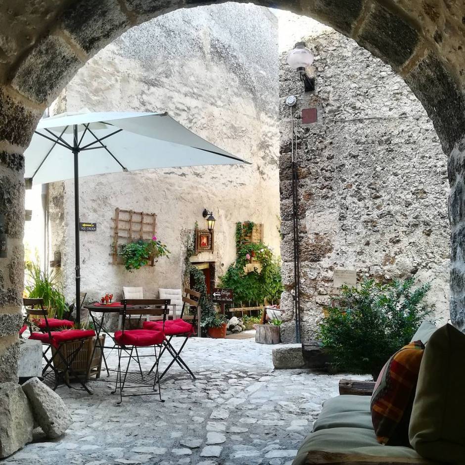 Santo Stefano di Sessanio Scorci del borgo di Santo Stefano di Sessanio © Luca Rosanti, concorso fotografico TCI Borghi d'Italia