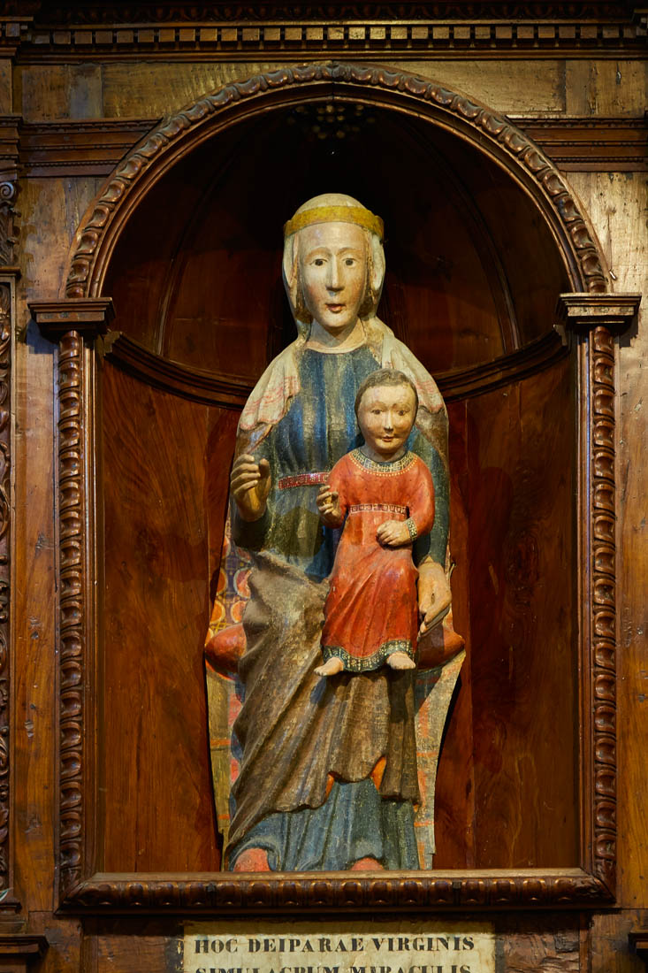 La Verna Eremo di Montecasale, statua della Madonna col Bambino del XIII secolo © Fiorenza Cicogna