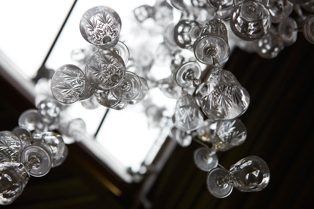 Colle di Val d’Elsa Museo del Cristallo, composizione di bicchieri © Fiorenza Cicogna