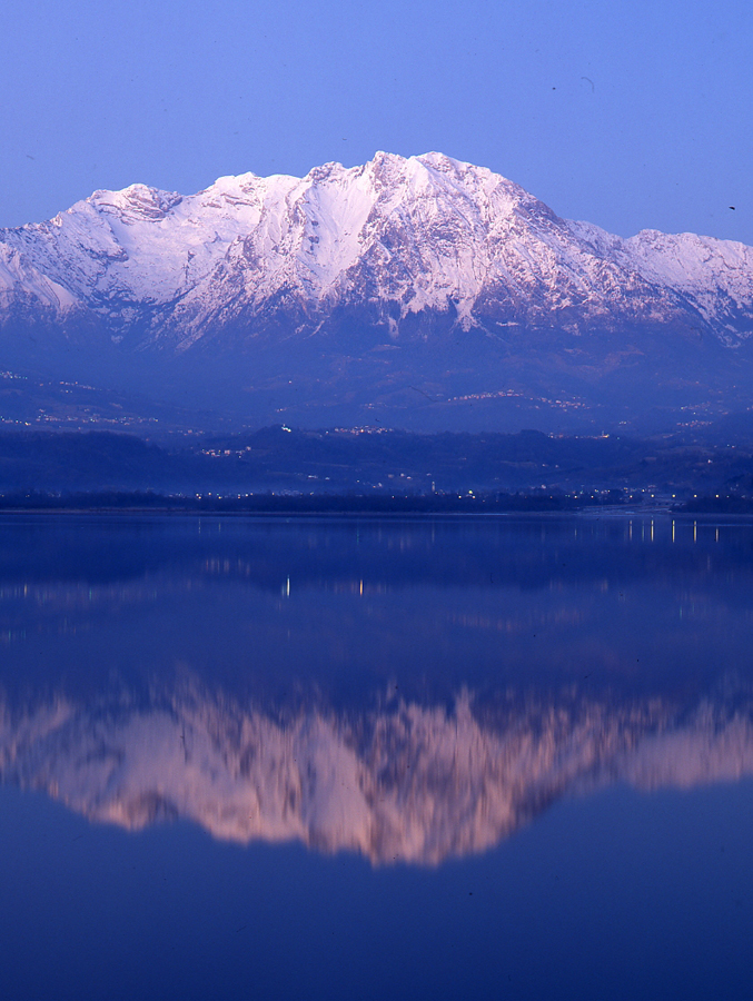 Lago di S. Croce Panorama ©Consorzio Alpago Cansiglio