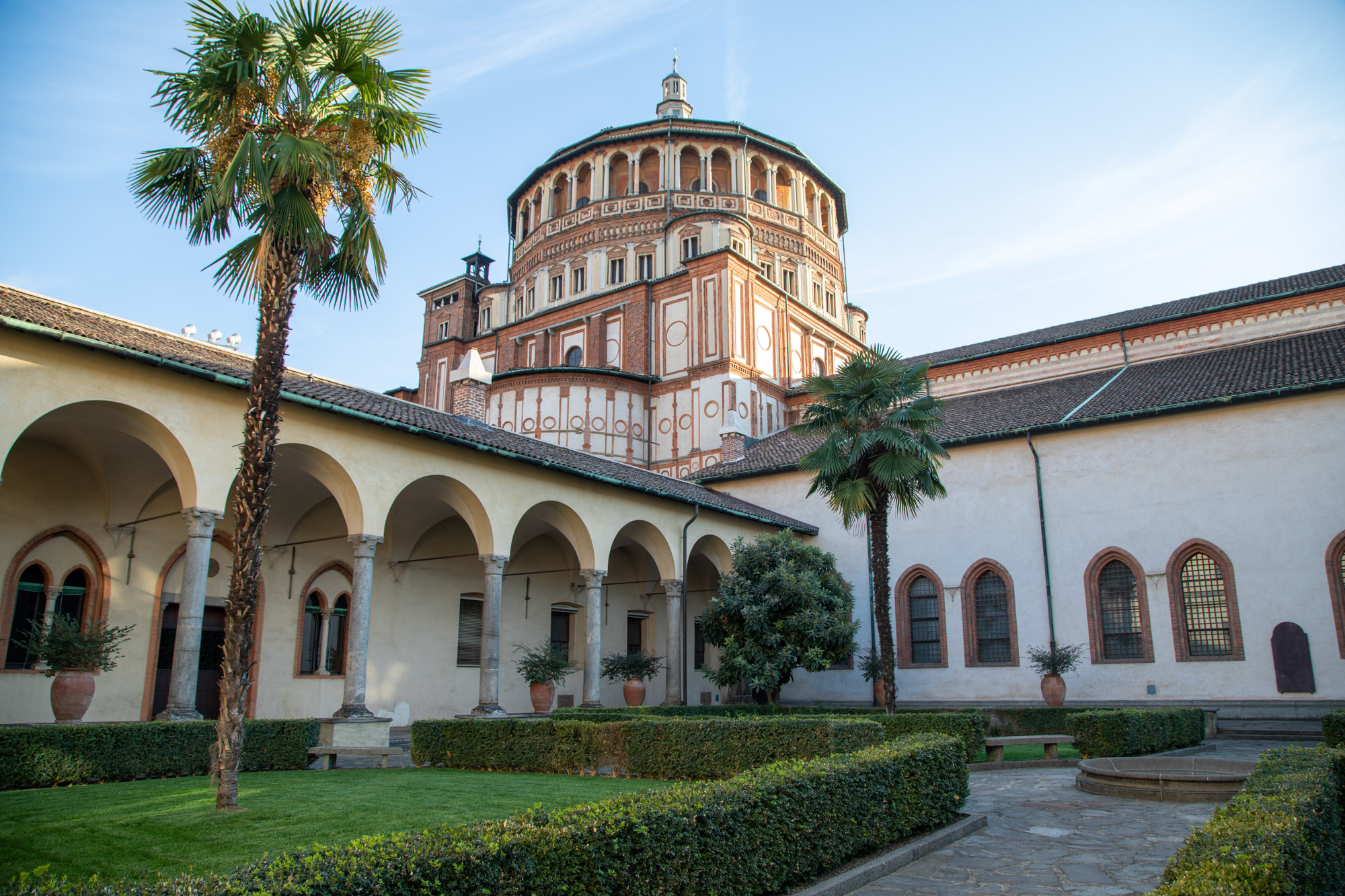 Chiostro, Chiesa Santa Maria delle Grazie © A. Rossi, Camaleo S.r.l (Roma)