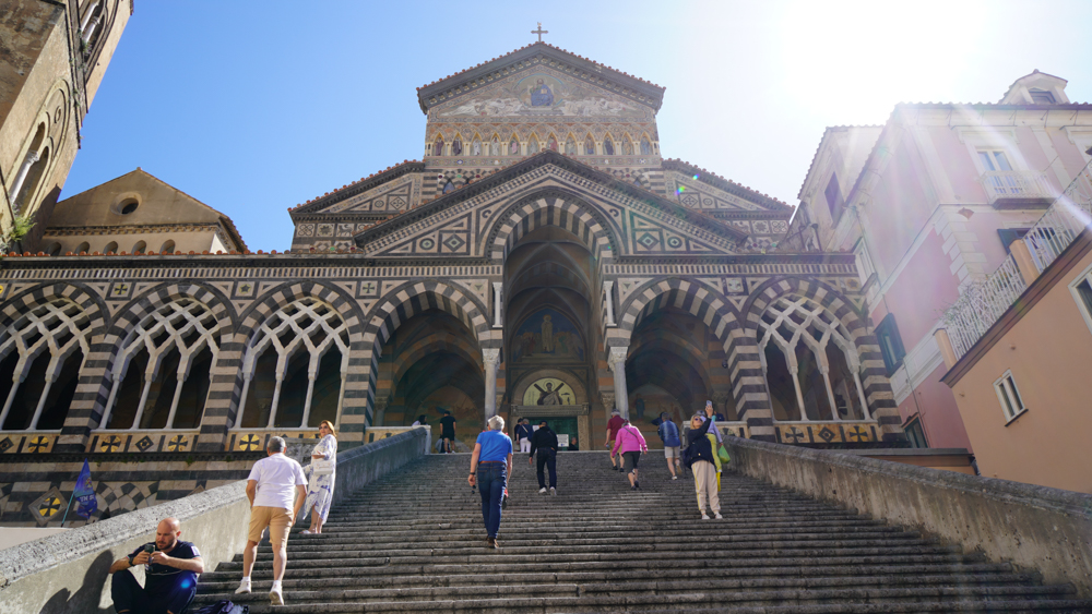 Piazza e Scalinata Duomo Sant'Andrea, Amalfi © A. Rossi, Camaleo S.r.l (Roma)