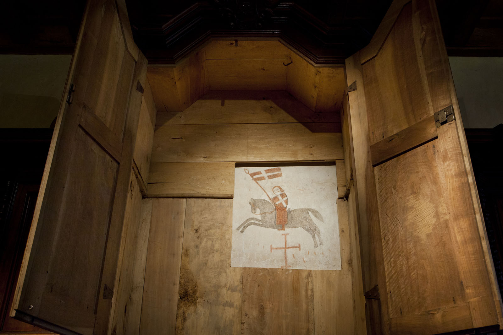 Cassine Chiesa di S. Francesco, Sacrestia, affresco cavaliere medievale © F. Cicogna