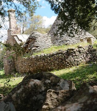 Trullo durante il percorso della Rotta dei due mari © Elio Roma - Archivio La rotta dei due mari