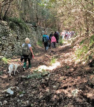 Passeggiata di trekking nel eprcorso della Rotta dei due mari © Elio Roma - Archivio La rotta dei due mari