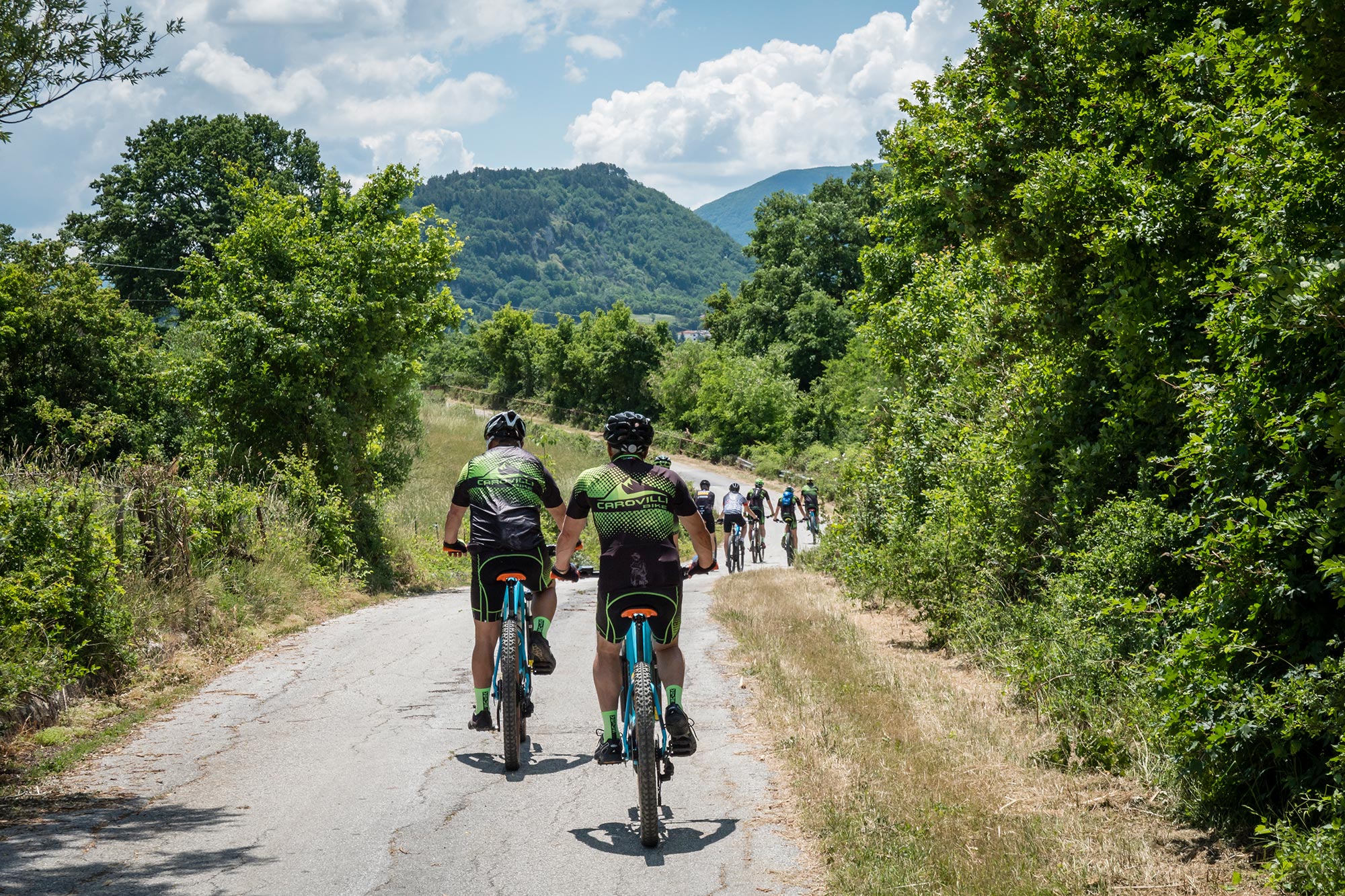 Passeggiate in mountain bike all'interno della Riserva di Agenzia Le Iridi Digitali © Archivio Riserva Biosfera Collemuccio - Montedimezzo