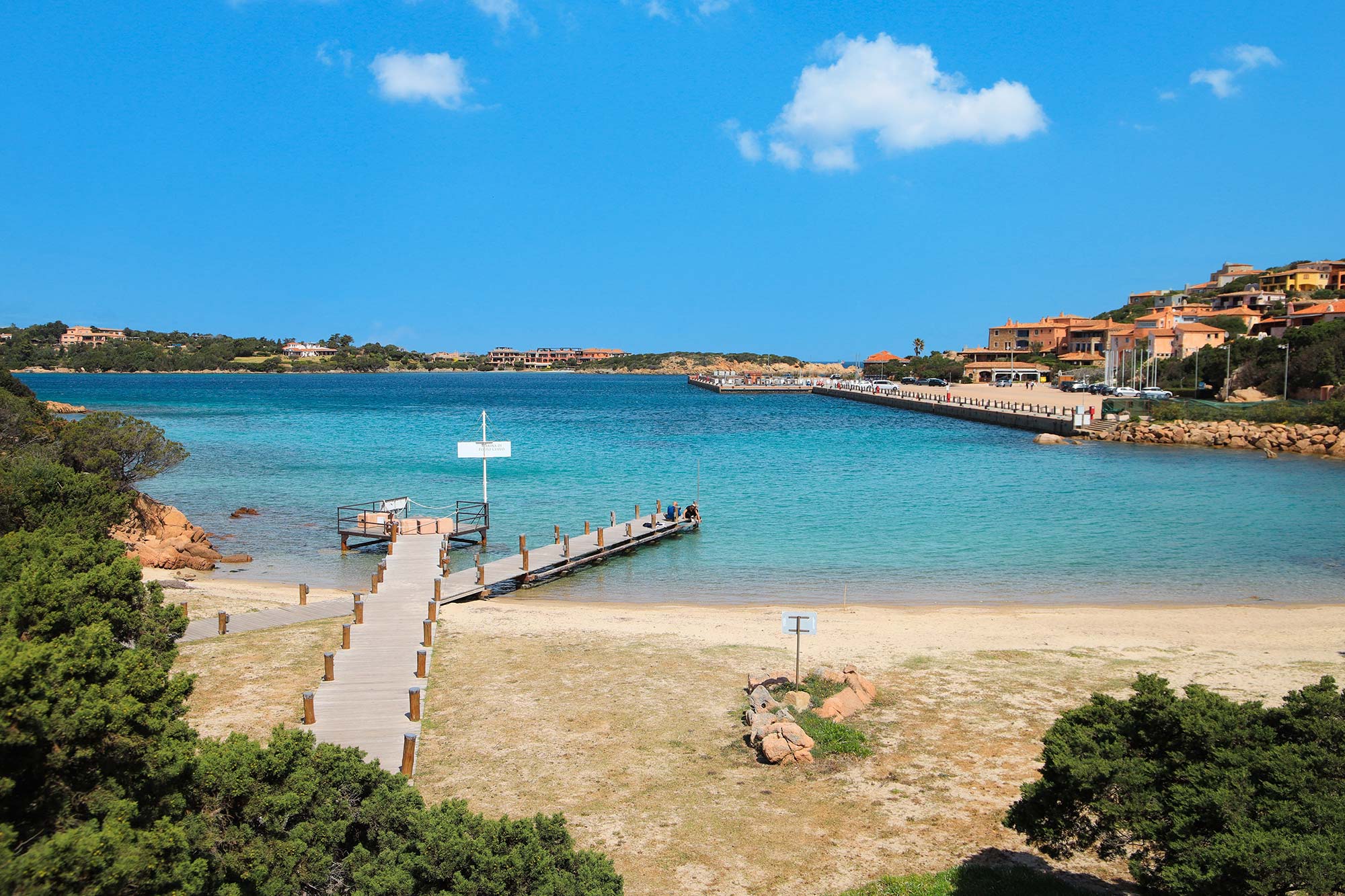 Porto Cervo Vista del porto di Porto Cervo © Ina Meer Sommer/ Shutterstock.com