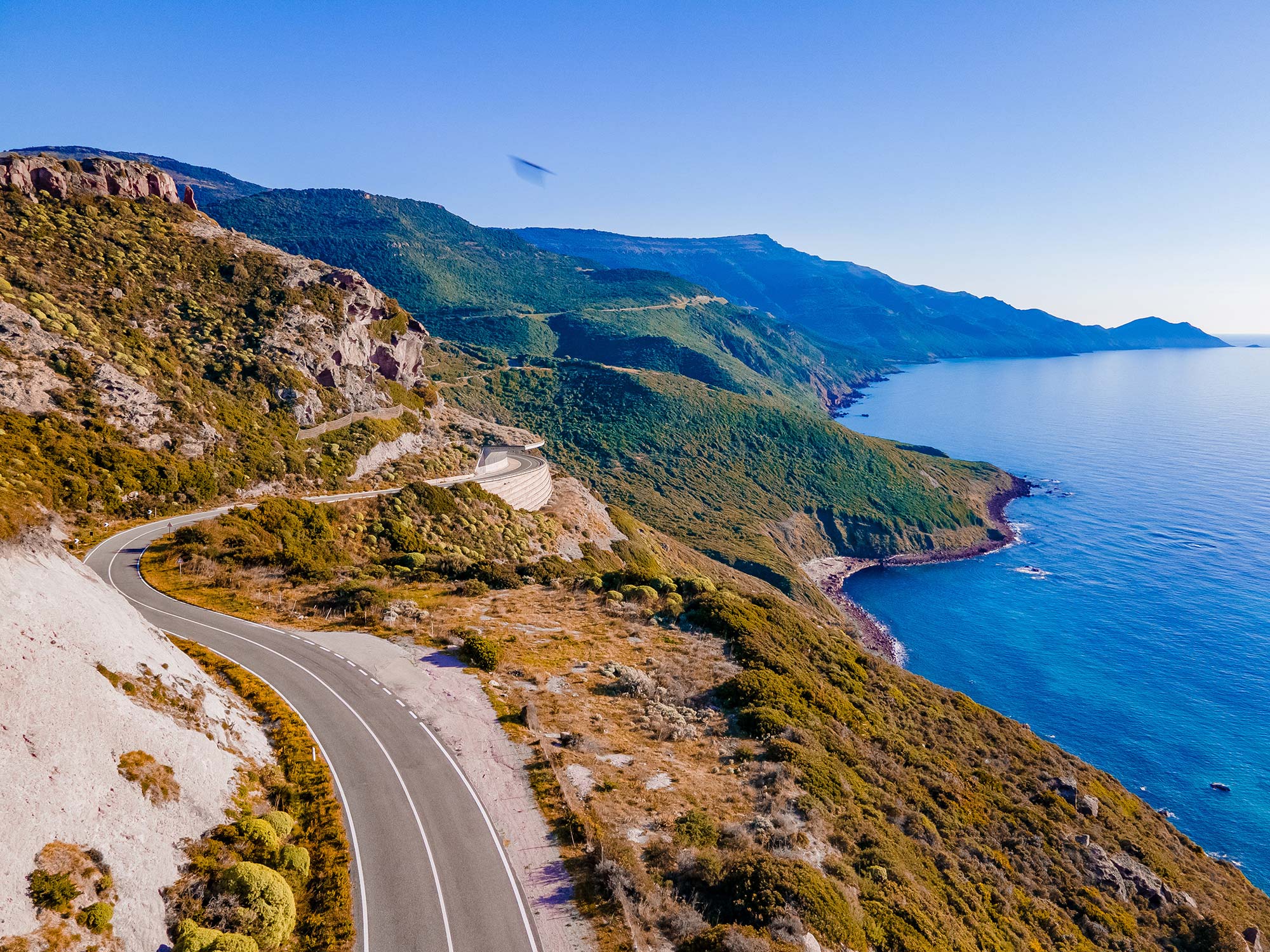 Bosa Lungo la panoramica da Alghero a Bosa © salva.tours/Shutterstock.comterstock.com