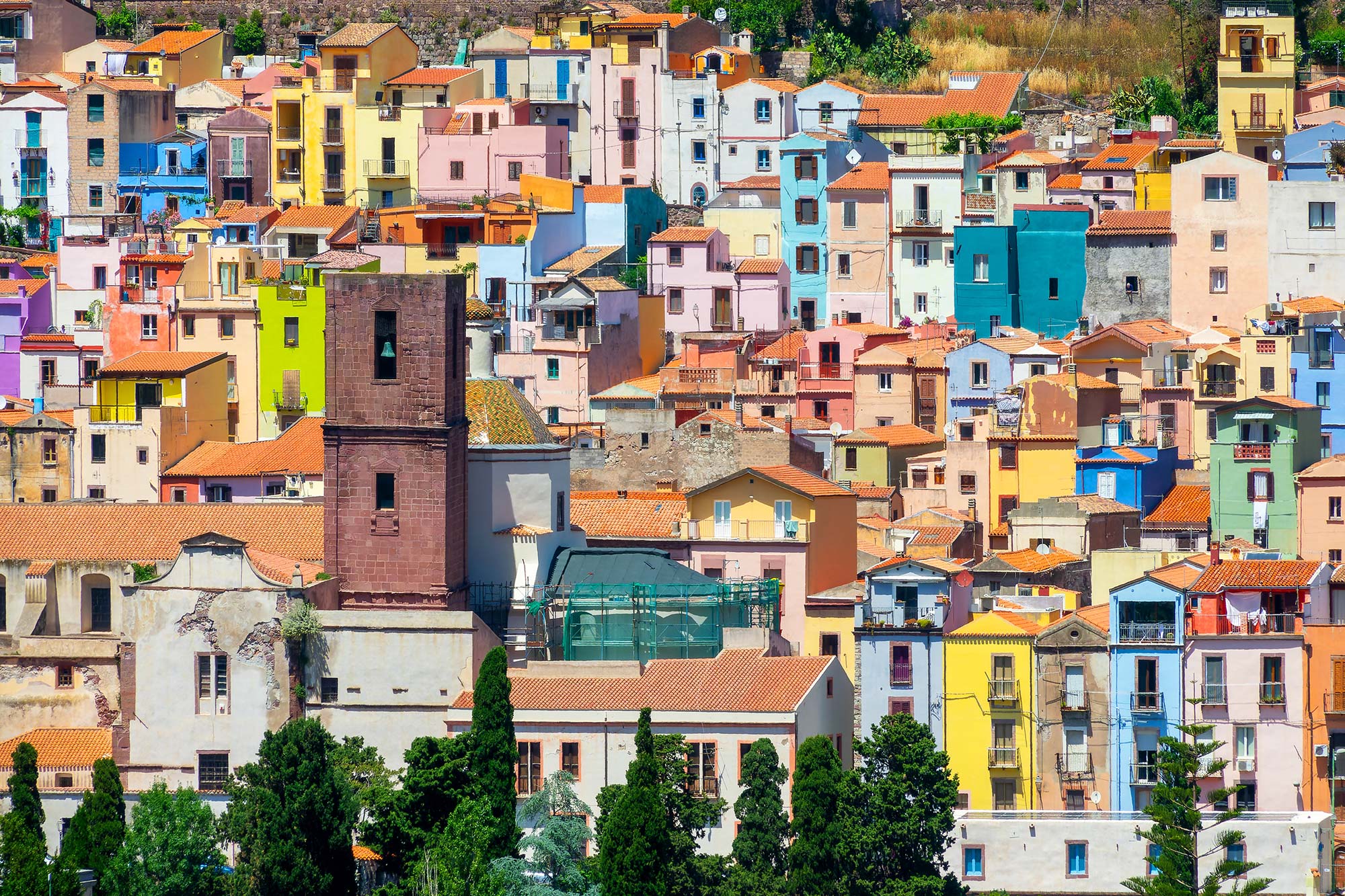 Bosa Le case colorate di Bosa © Delpixel/Shutterstock.com