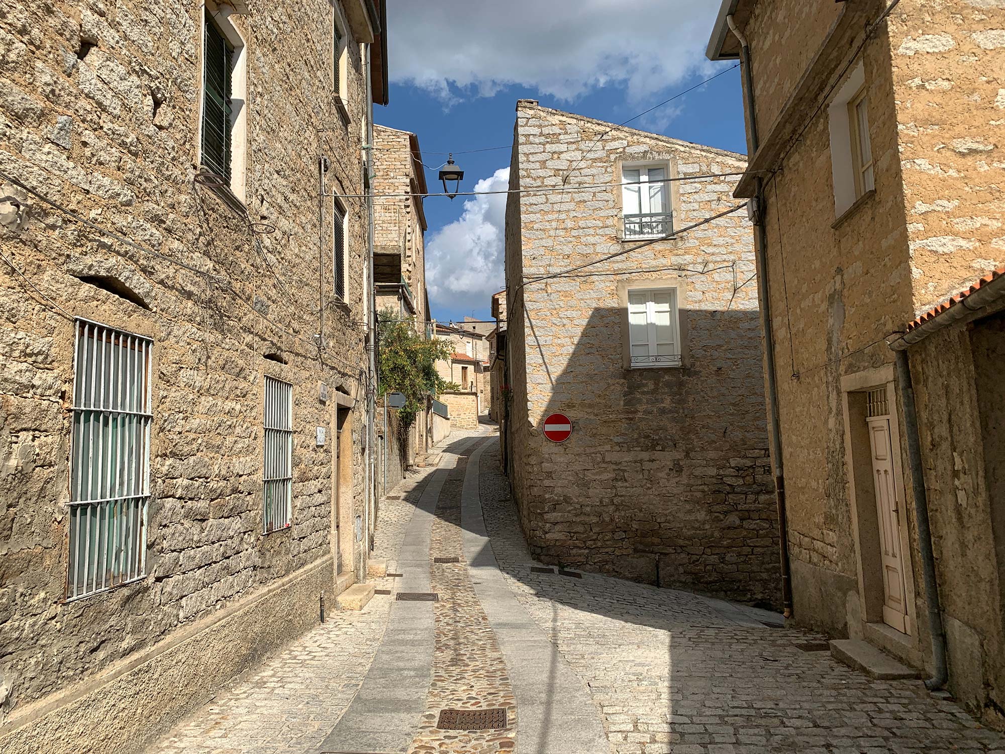 Gavoi Scorci di Gavoi © santeparente/Shutterstock.com