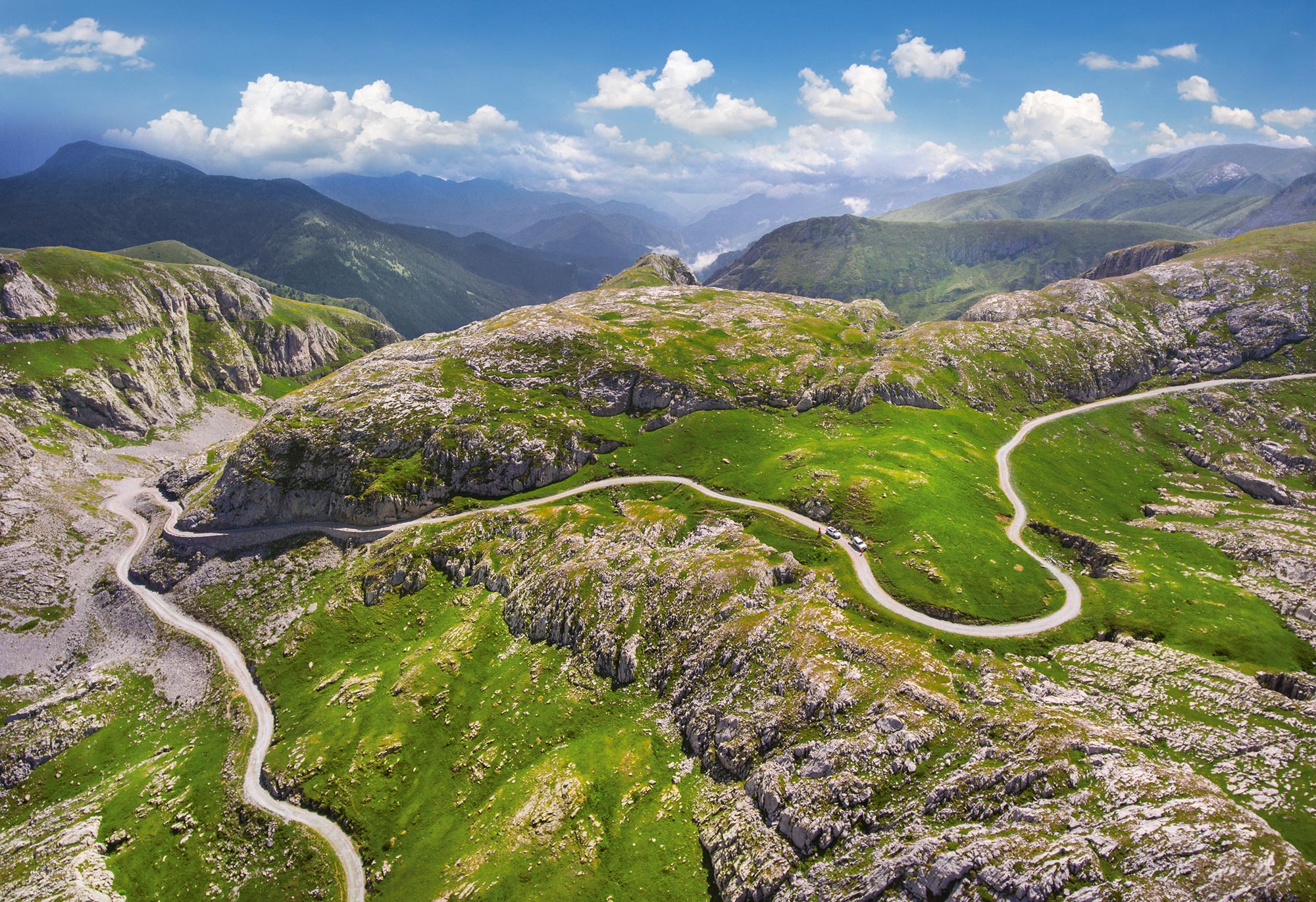 Alta Via del sale Veduta dell'Alta via del Sale nell'area delle carsene © G. Mignone