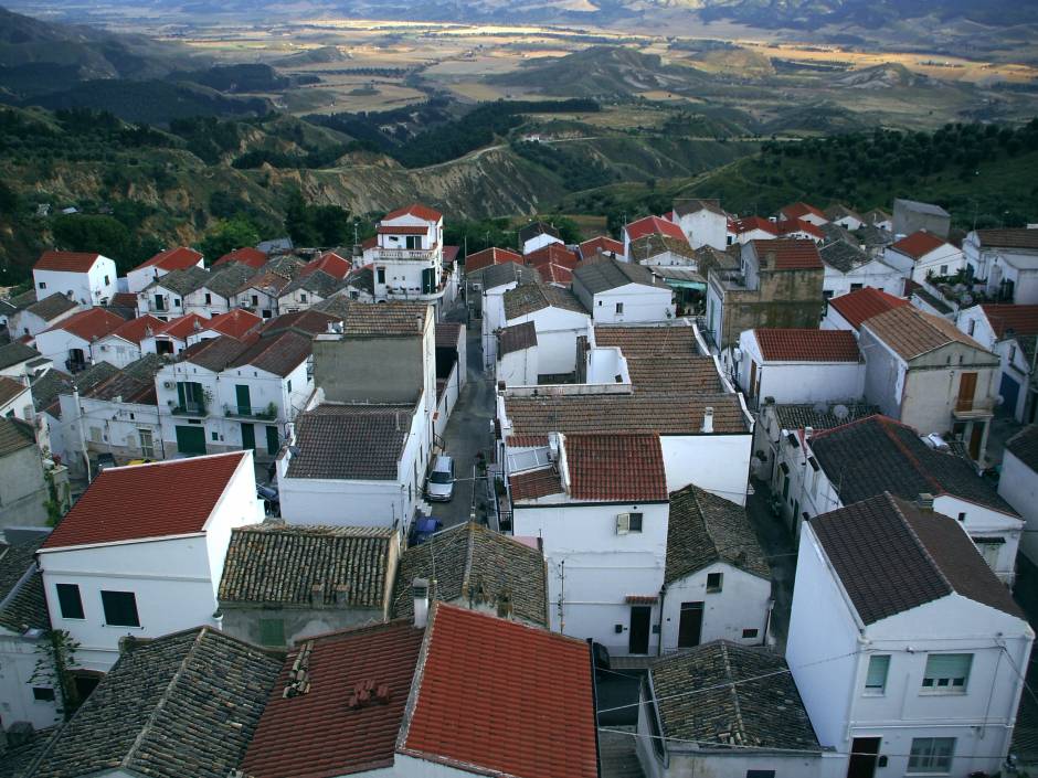 Pisticci Case bianche a Pisticci © Francesco Saverio Martiradonna, concorso fotografico TCI Borghi d’Italia