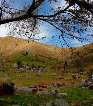La Valle dell'Acqua in bici Scorci della Valsessera © Flaviana Delendati, concorso fotografico TCI Borghi d’Italia