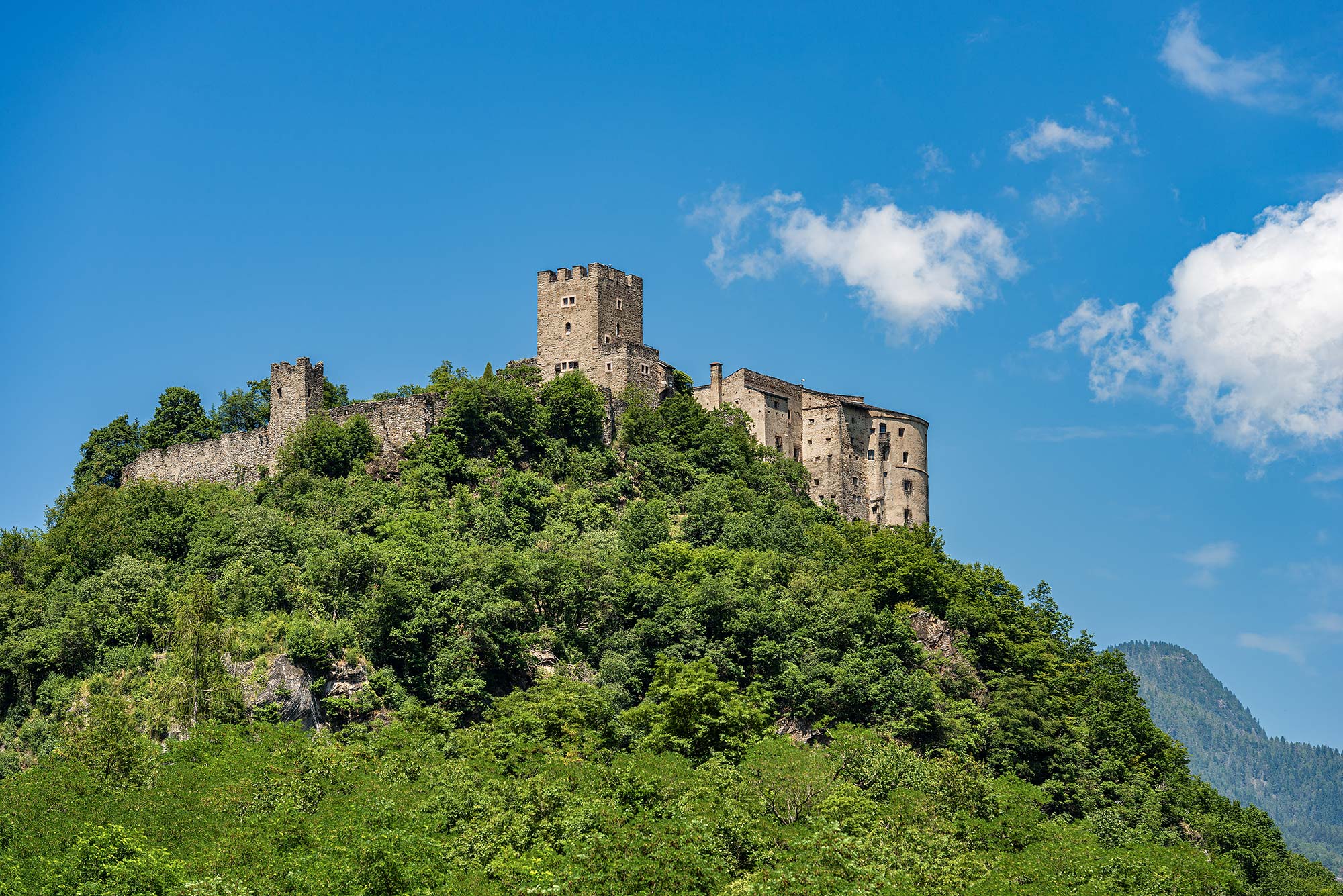 Pergine Valsugana Castello medievale di Pergine Valsugana © Alberto Masnovo/Shutterstock.com