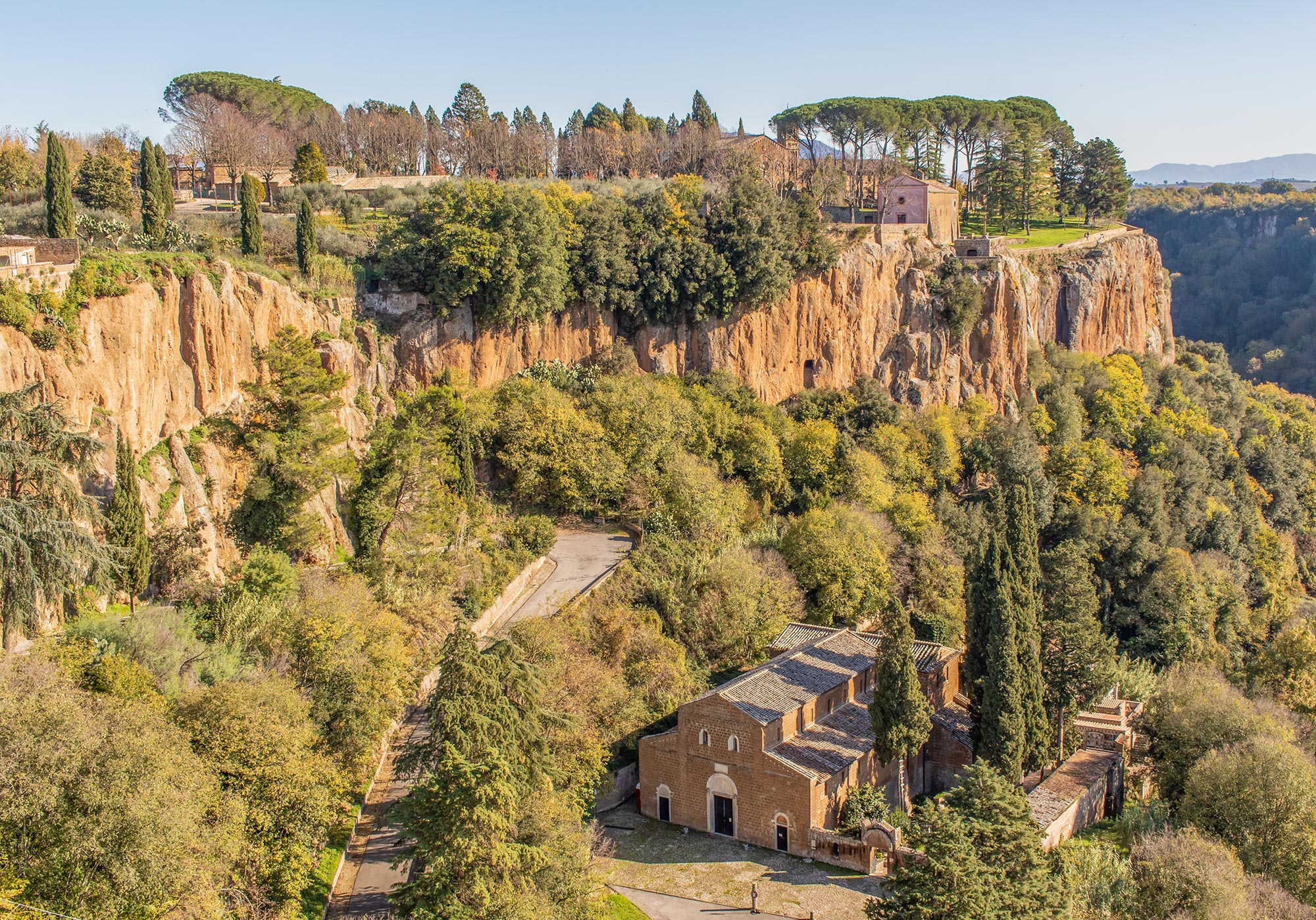 Tuscia viterbese Castel Sant'Elia © Sirio Carnevalino / Shutterstock.com