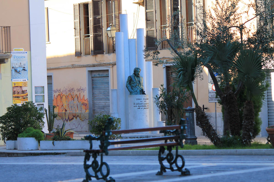 Pescara Monumento a Flaiano © Elio Torlontano