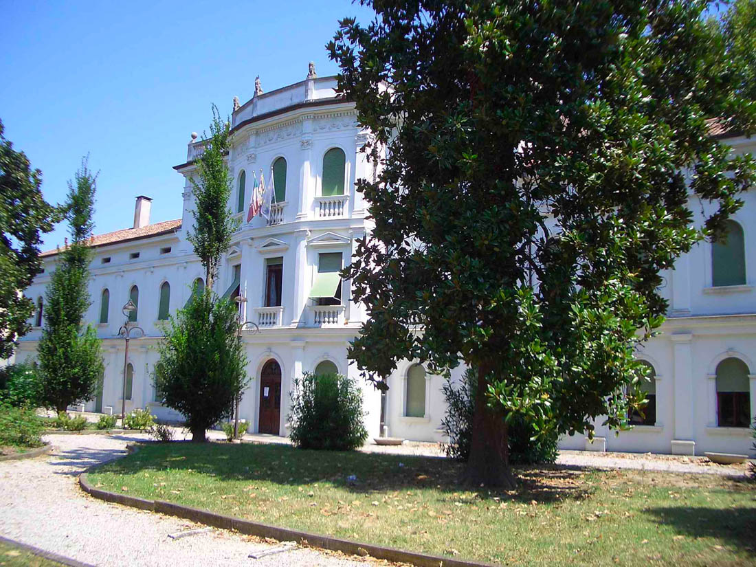 Adria Esterno di Villa Mecenati © Pro Loco Adria