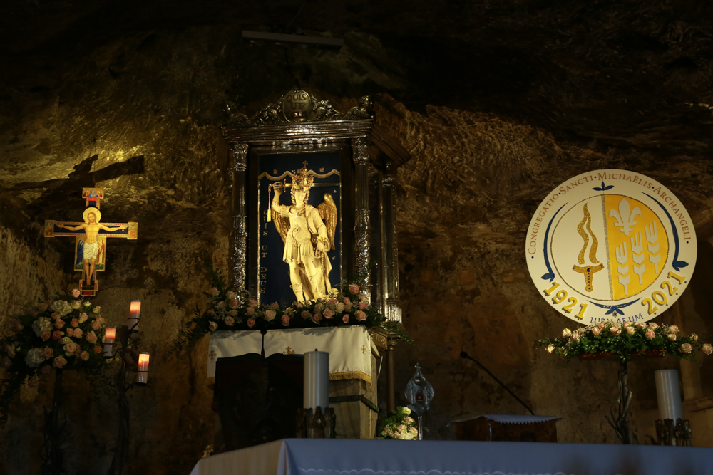 Santuario di S. Michele Arcangelo © A. Rossi, Camaleo S.r.l. (Rm) - in collaborazione con la Basilica Santuario di San Michele Arcangelo