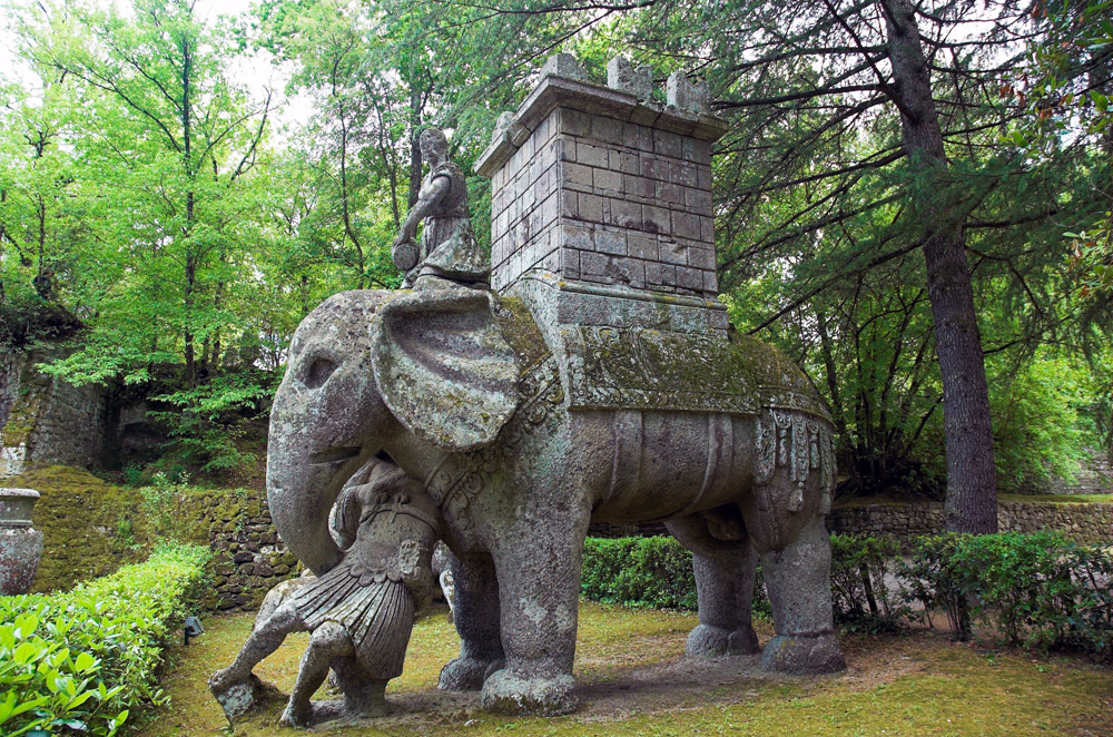 Bomarzo Parco dei Mostri - L'Elefante © Mpersonality /Fotolia