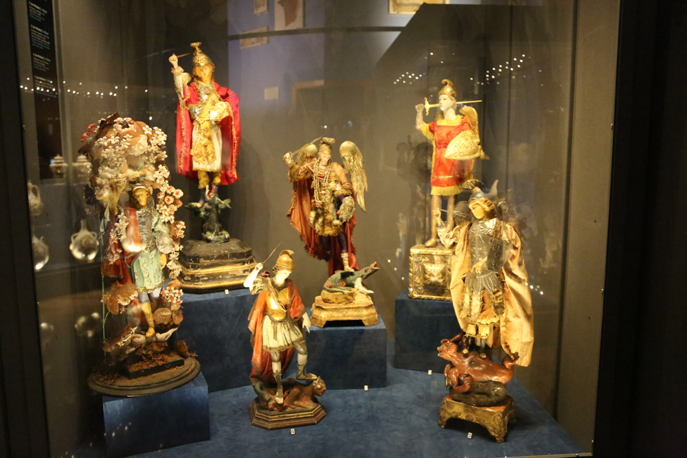 Interno Museo Devozionale del Santuario di S. Michele Arcangelo © A. Rossi, Camaleo S.r.l. (Rm) - in collaborazione con la Basilica Santuario di San Michele Arcangelo