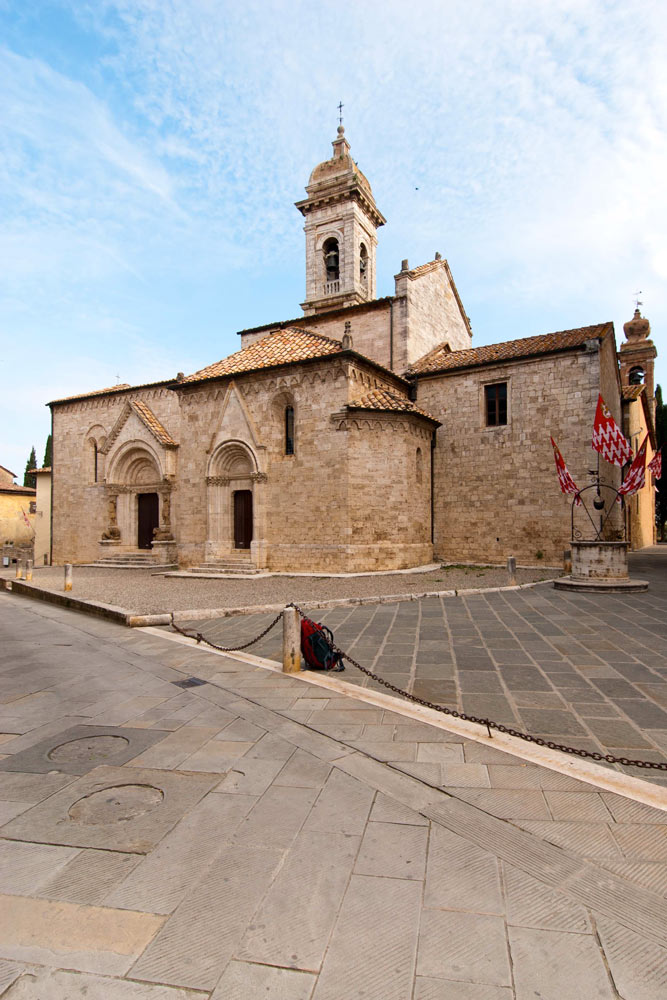 San Quirico d'Orcia Collegiata di San Quirico © Fabrizio Ardito