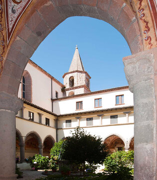 Roccamonfina SM Lattani Chiostro ©Fabrizio Ardito