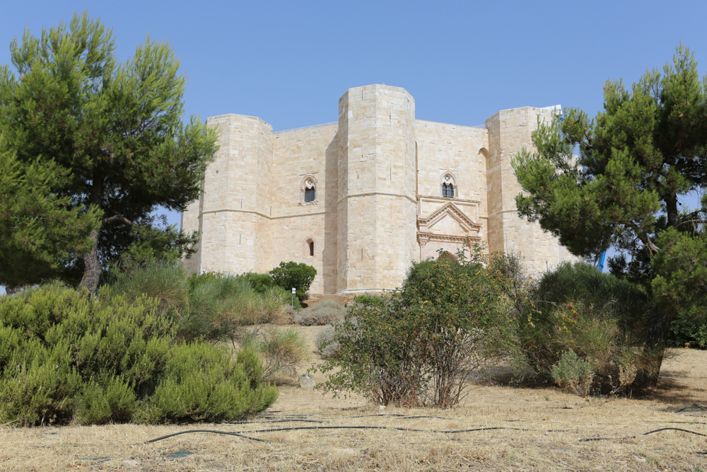 Castel del Monte © A.Rossi, Camaleo S.r.l. (Rm) u2013 si ringrazia: MIC Direzione regionale Musei Puglia, Castel del Monte - Andria (BT)
