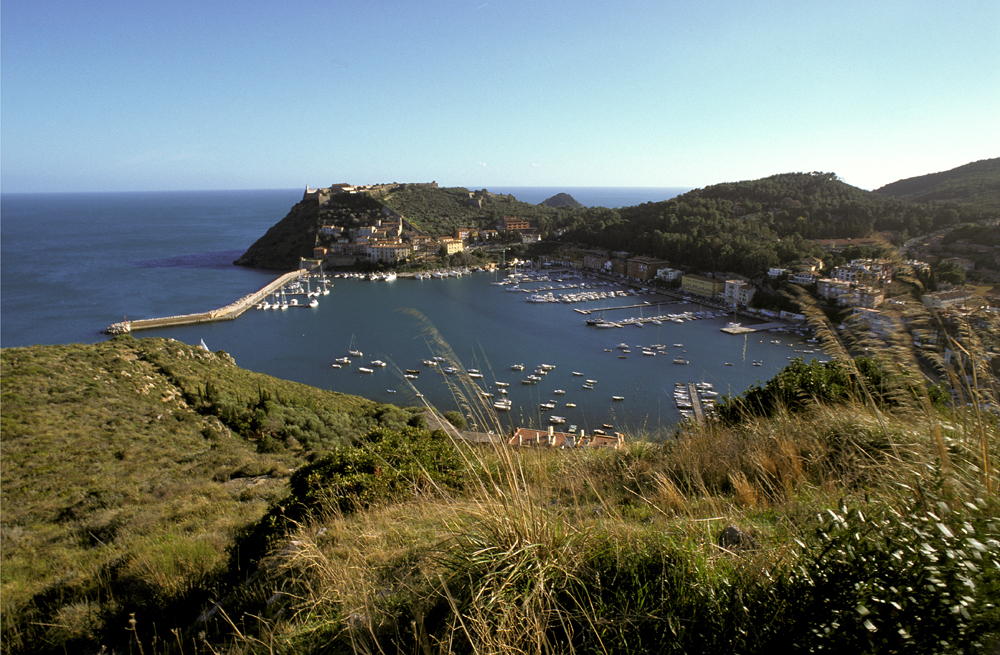 Porto Ercole, la rada vista da Forte Filippo ©Fabrizio Ardito