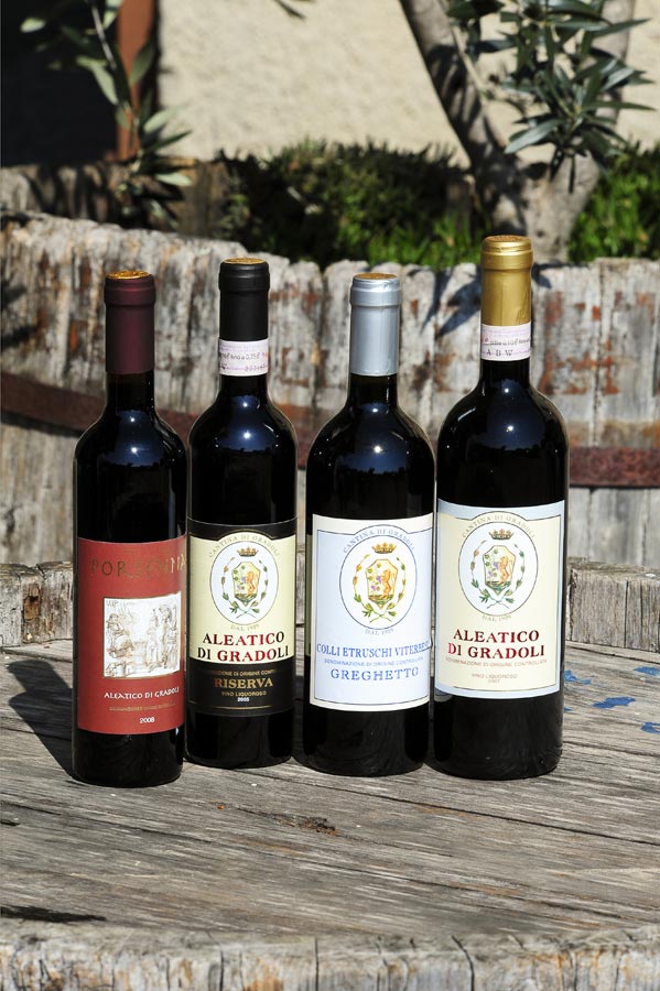 Gradoli Vini tipici locali (cantina sociale) ©Fabrizio Ardito