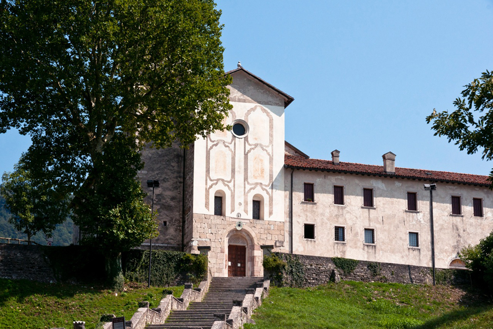 Santuario Ss. Vittore e Corona - facciata ©Marco Zucco, Archivio Provincia di Belluno
