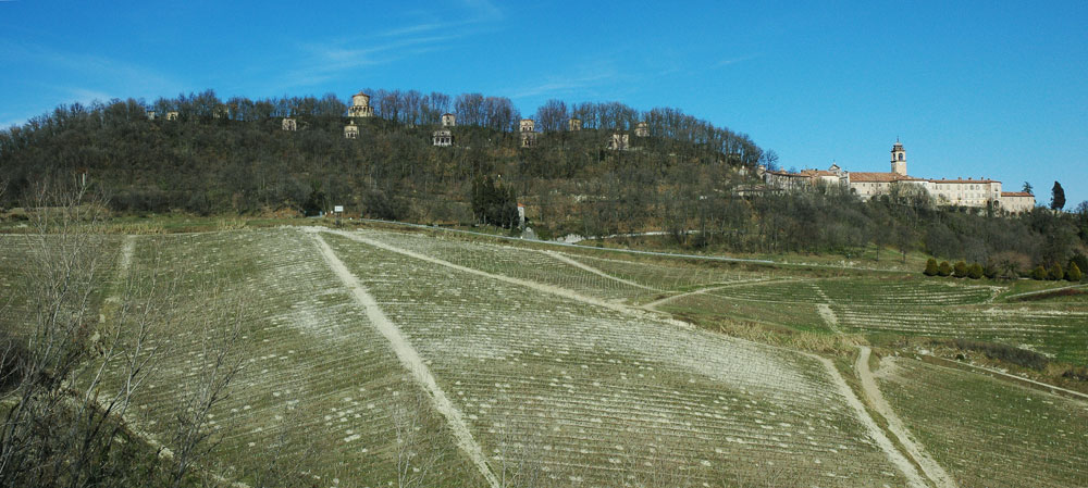 Serralunga di Crea Panorama del Sacro Monte © Franco Andreone