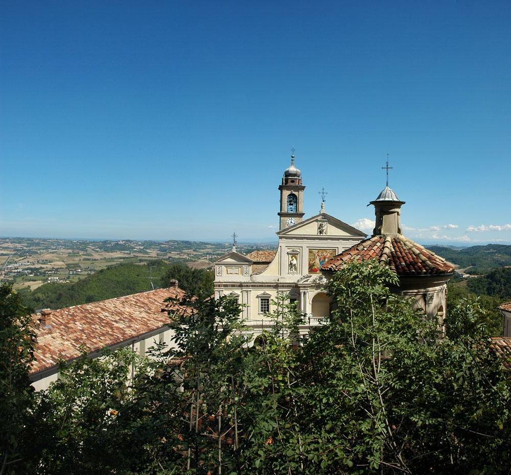 Serralunga di Crea Il santuario © Franco Andreone