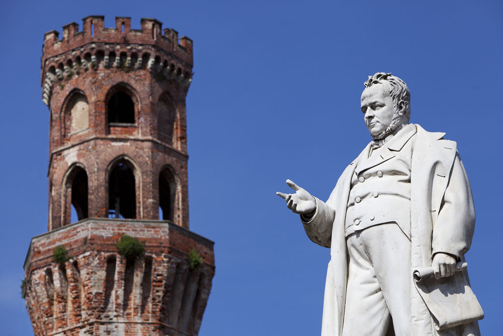 Vercelli Torre dell'Angelo da Piazza Cavour © Fiorenza Cicogna