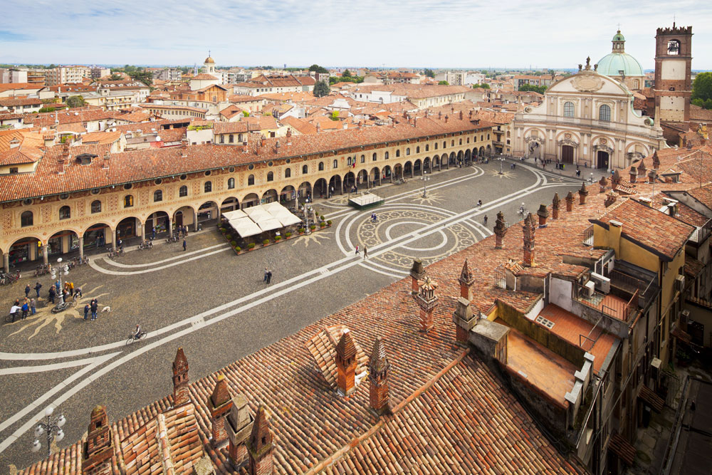 Vigevano Piazza Ducale © Fiorenza Cicogna