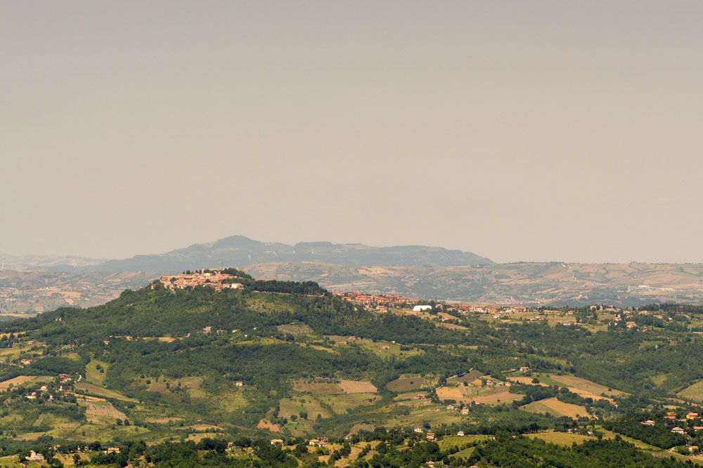 Nusco  Veduta del borgo da sud  © Natalino Russo