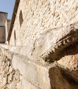 Sant'Angelo dei Lombardi  L'abbazia di San Guglielmo al Goleto, particolare  © Natalino Russo