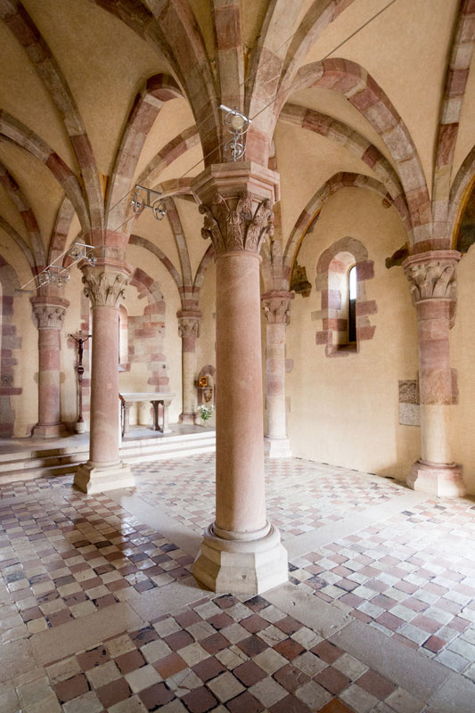 Sant'Angelo dei Lombardi  L'abbazia di San Guglielmo al Goleto, la cappella gotica  © Natalino Russo