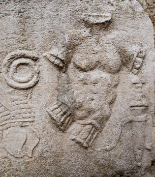 Sant'Angelo dei Lombardi L'abbazia di San Guglielmo al Goleto, bassorilievi di età romana © Natalino Russo