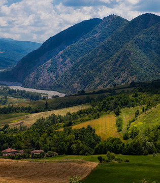 Val Borbera Veduta della Val Borbera dalla frazione di Costa Merlassino © Fiorenza Cicogna