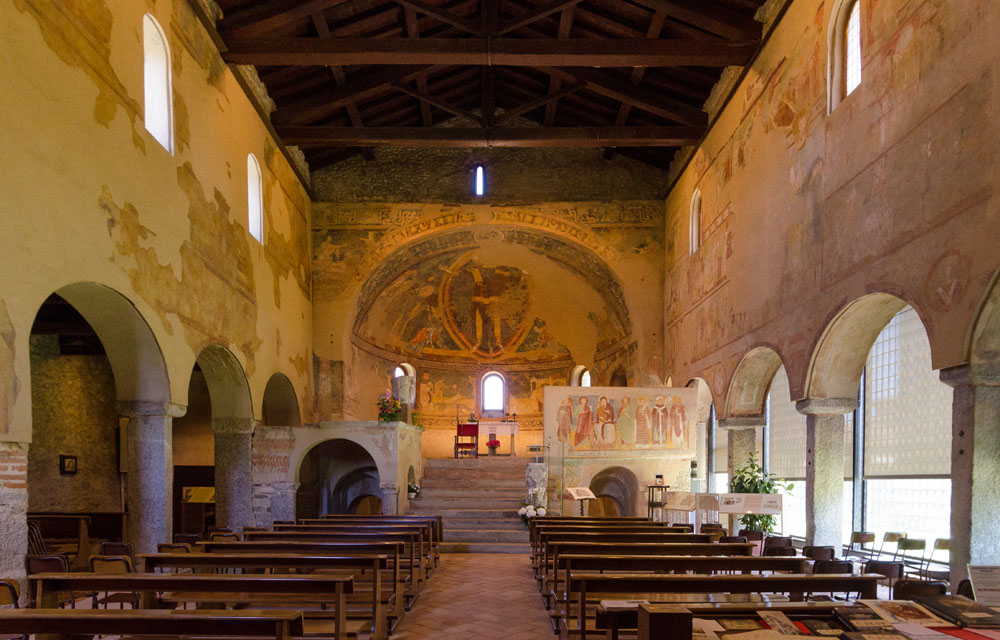 Cantù Complesso di San Vincenzo in Galliano, gli affreschi all'interno © Giulia Castelli
