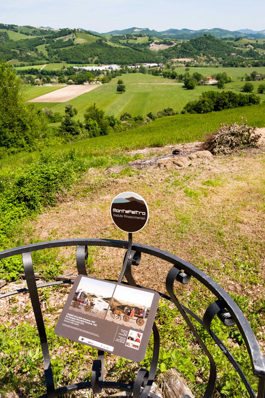Balcone Trionfi Urbania © Fabrizio Ardito