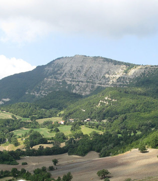 Parco del Sasso Simone e del Sasso Simoncello Veduta del monte Carpegna © Toni Pecoraro